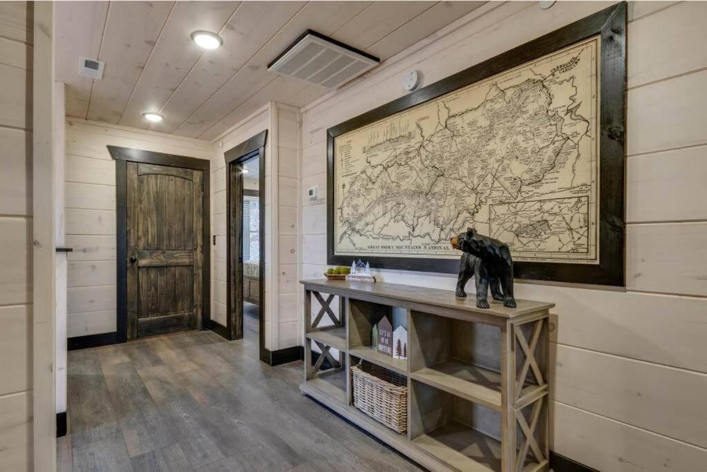 Blue Moon Ridge: Brand New Cabin! 5 Bedrooms, Pool/Hot Tub, Theatre Піджен-Фордж Екстер'єр фото