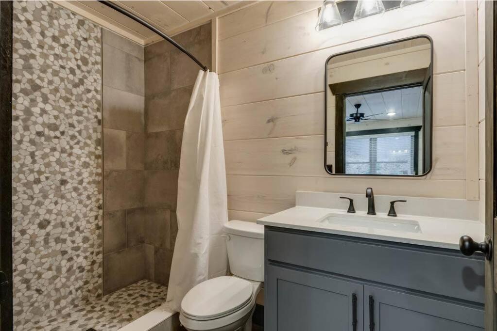Blue Moon Ridge: Brand New Cabin! 5 Bedrooms, Pool/Hot Tub, Theatre Піджен-Фордж Екстер'єр фото